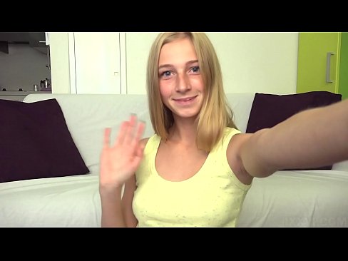 ❤️ Quando sono annoiata mi masturbo pigramente la mia figa rosa ☑ Video di sesso al it.vbdsm.ru ❌️